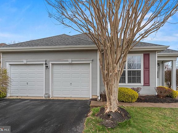 4th image of 2 Windy Reef Ct