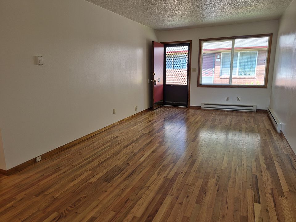 1st image of 3938 SE 37th Ave #3938