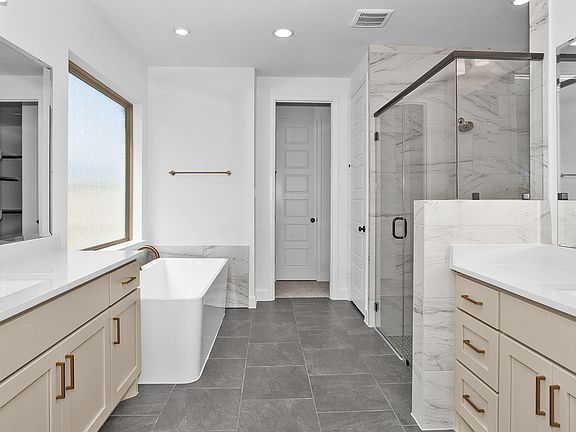 5th image of 3810 Desert Willow Way