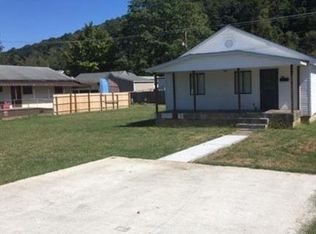 207 Dupont Ave, Nitro, WV 25143