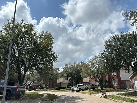 4th image of 19807 Campfield Dr