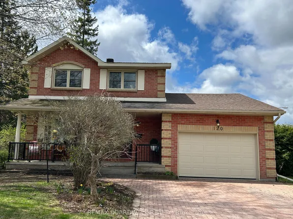 120 1st Ave, Brockville, ON K6V 3B4