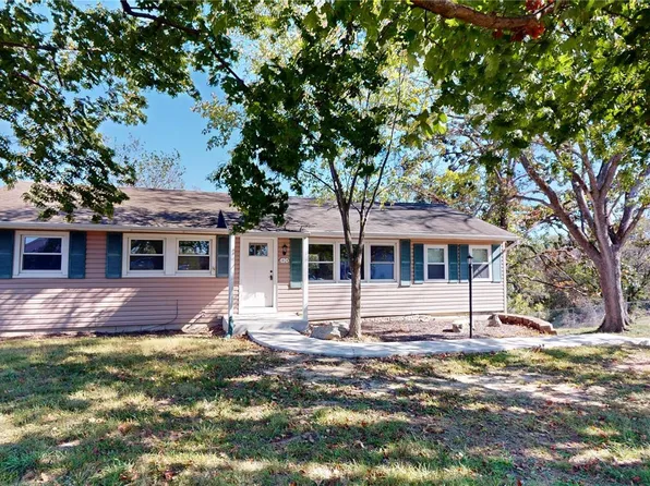 1404 Scenic Dr, Herculaneum, MO 63048