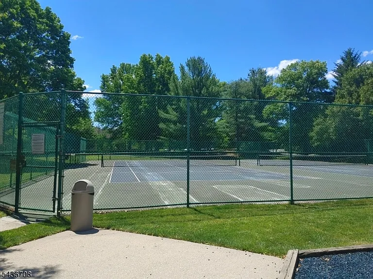 98 Amethyst Way — Photo 18