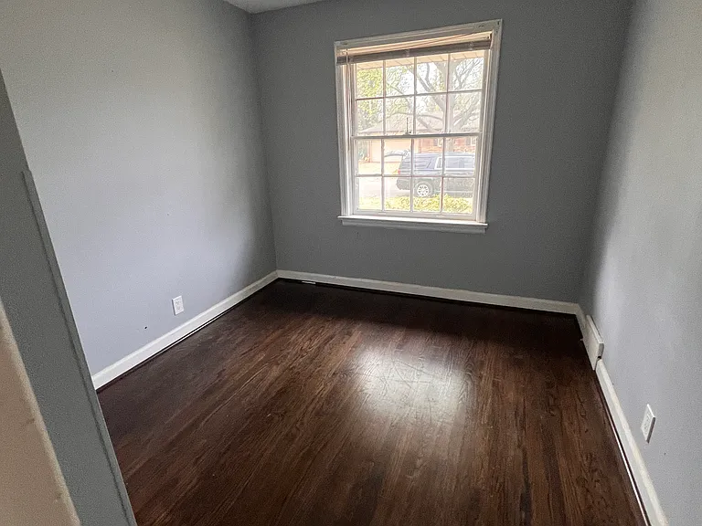 1243 Mead Dr — Photo 4