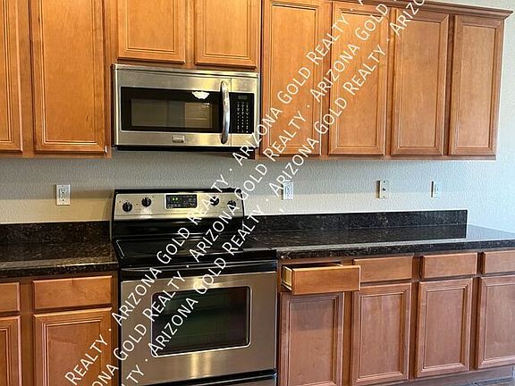 4th image of 44171 W Adobe Cir