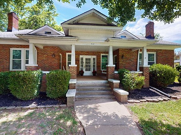 2nd image of 717 Dunlap St