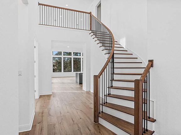 Brookdale II C Foyer