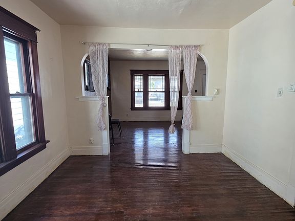 4th image of 56 Hazelwood Ave