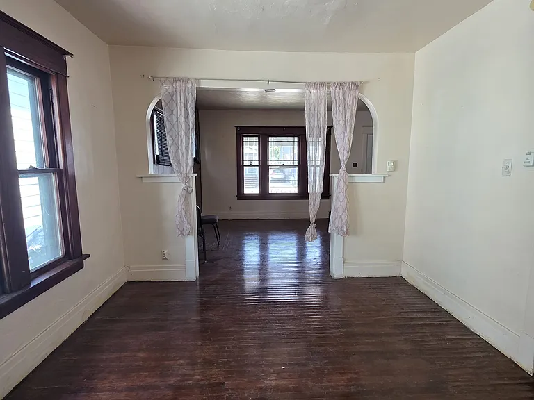 56 Hazelwood Ave — Photo 4