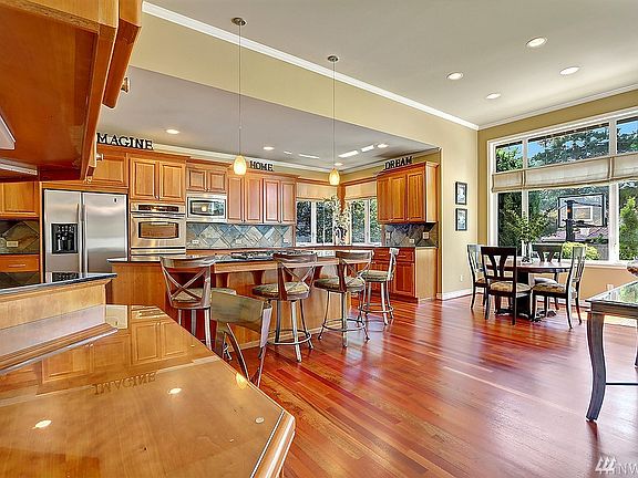 3rd image of 25935 SE 22nd Pl