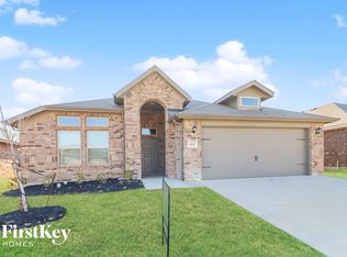 3217 Montego Bay Ln, Fort Worth, TX 76123
