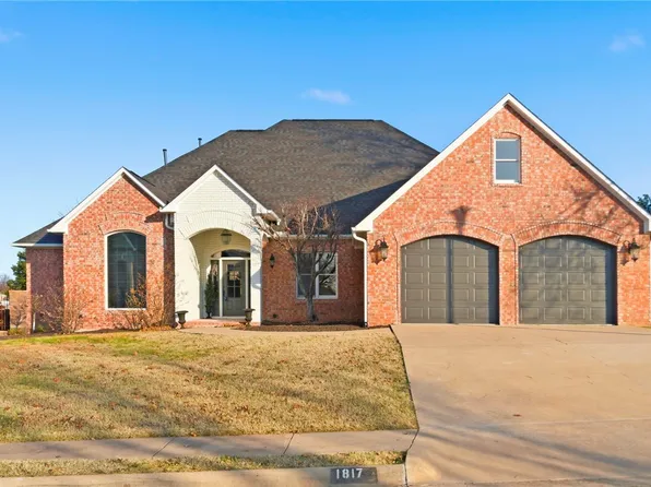 1817 S 27th Pl, Rogers, AR 72758