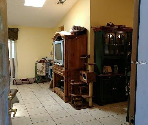 4th image of 7142 Wright Ave