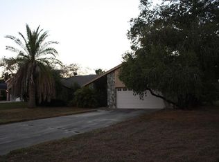 5007 Parrish Ln, Safety Harbor, FL 34695