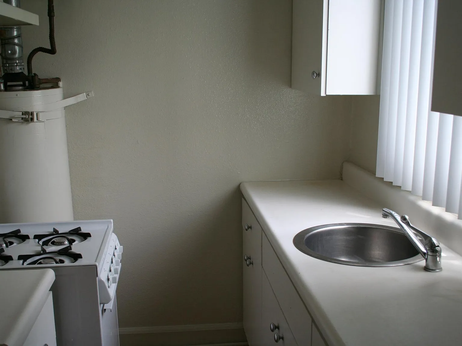 1346 N Sycamore Ave — Photo 4