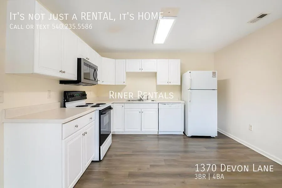 3 bed, 3.5 bath, $1,795 — Photo 4