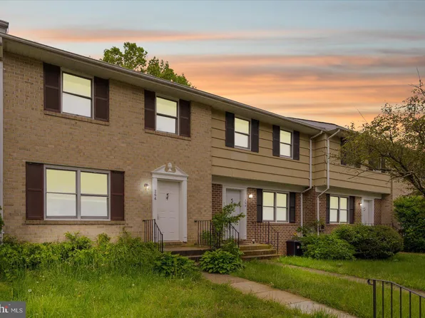 266 Cedarmere Cir, Owings Mills, MD 21117