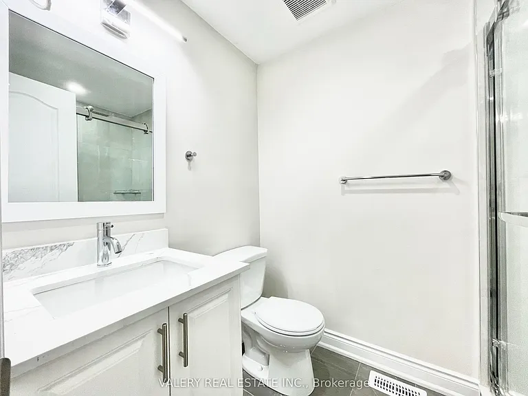 26 Homeland Ct — Photo 8