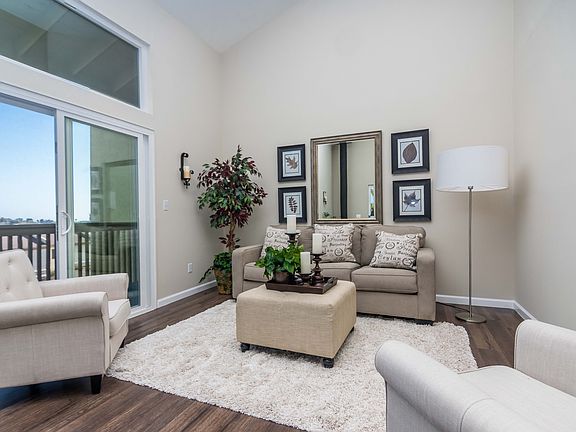 3rd image of 7700 Parkway Dr Unit 46