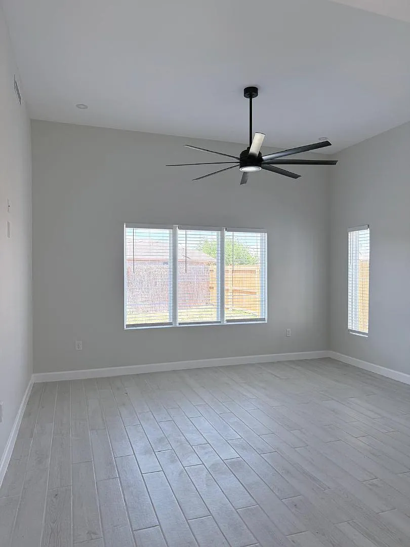 Unit Photo - 3533 Hidalgo St #3584-C