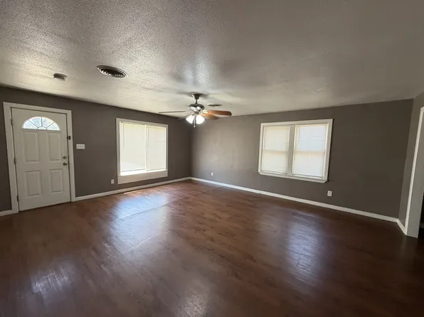 2312 15th St, Lubbock, TX 79401