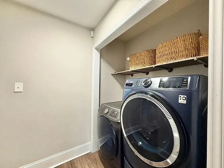 908 Plateau Ln — Photo 23