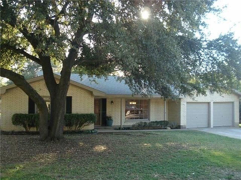 1st image of 3813 Wedgway Dr