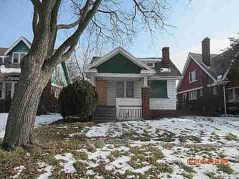 12706 Manor