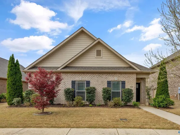 14 Cypress Grove Ln, Huntsville, AL 35824