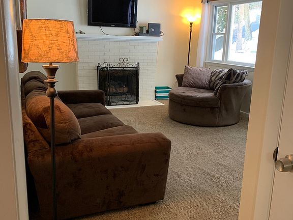 2nd image of 185 Fox Creek Ct