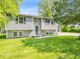 7 Lasalle St, Saint Albans, VT 05478