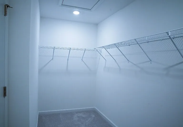 878 Pilot St — Photo 12