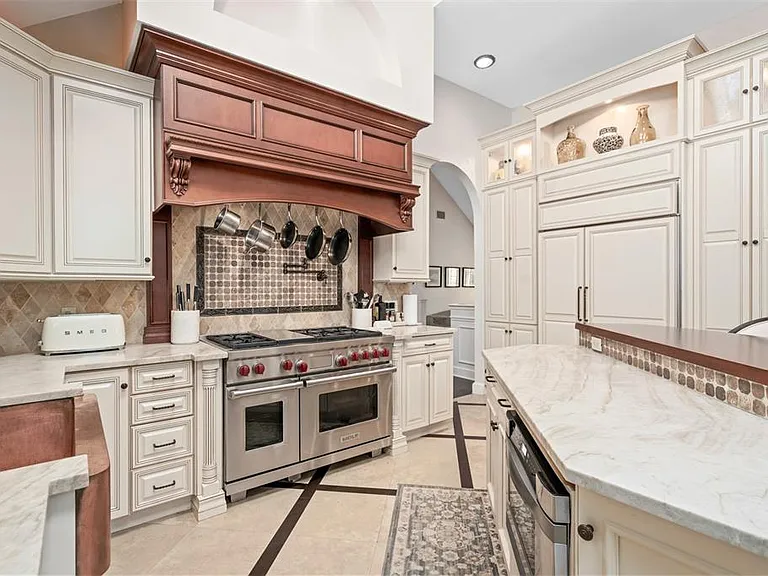 2214 Earleaf Ct — Photo 13