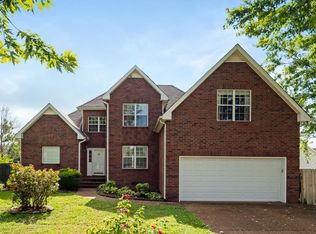 2997 Iroquois Dr, Thompsons Station, TN 37179
