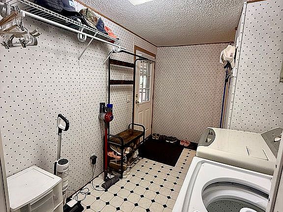 3rd image of 302 2nd St S