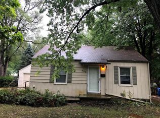 828 SW Saline St, Topeka, KS 66606