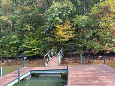 121 W Waters Edge Ln, West Union, SC, 29696