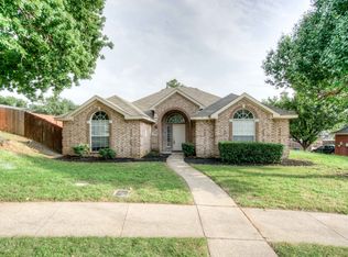 400 Dumas Ct, Lewisville, TX 75067