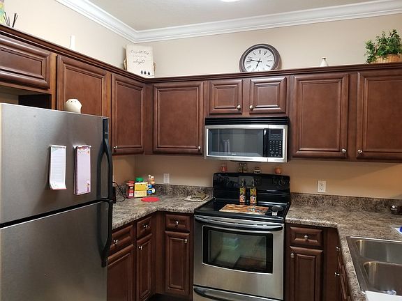 4th image of 2116 Hadleigh Hills Ct