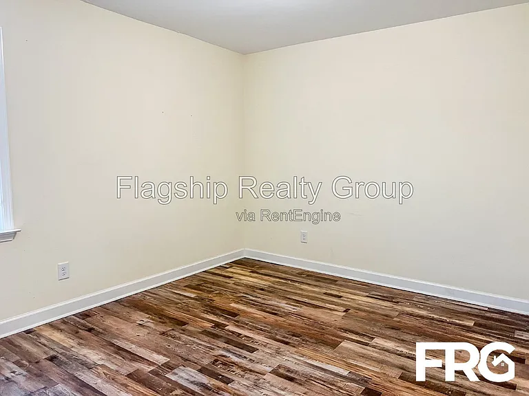 491 Fallingbrook Dr — Photo 32