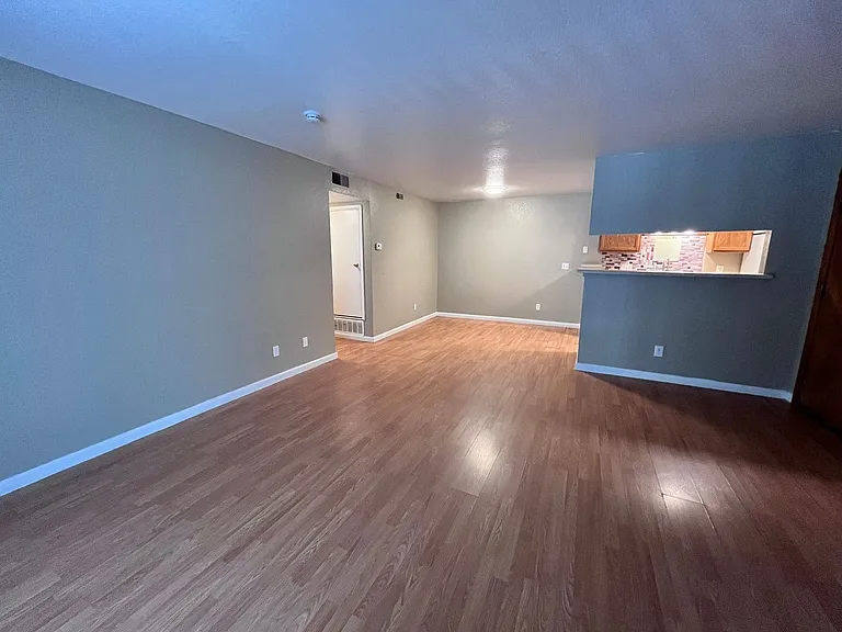 18053 E Ohio Ave #102 — Photo 2