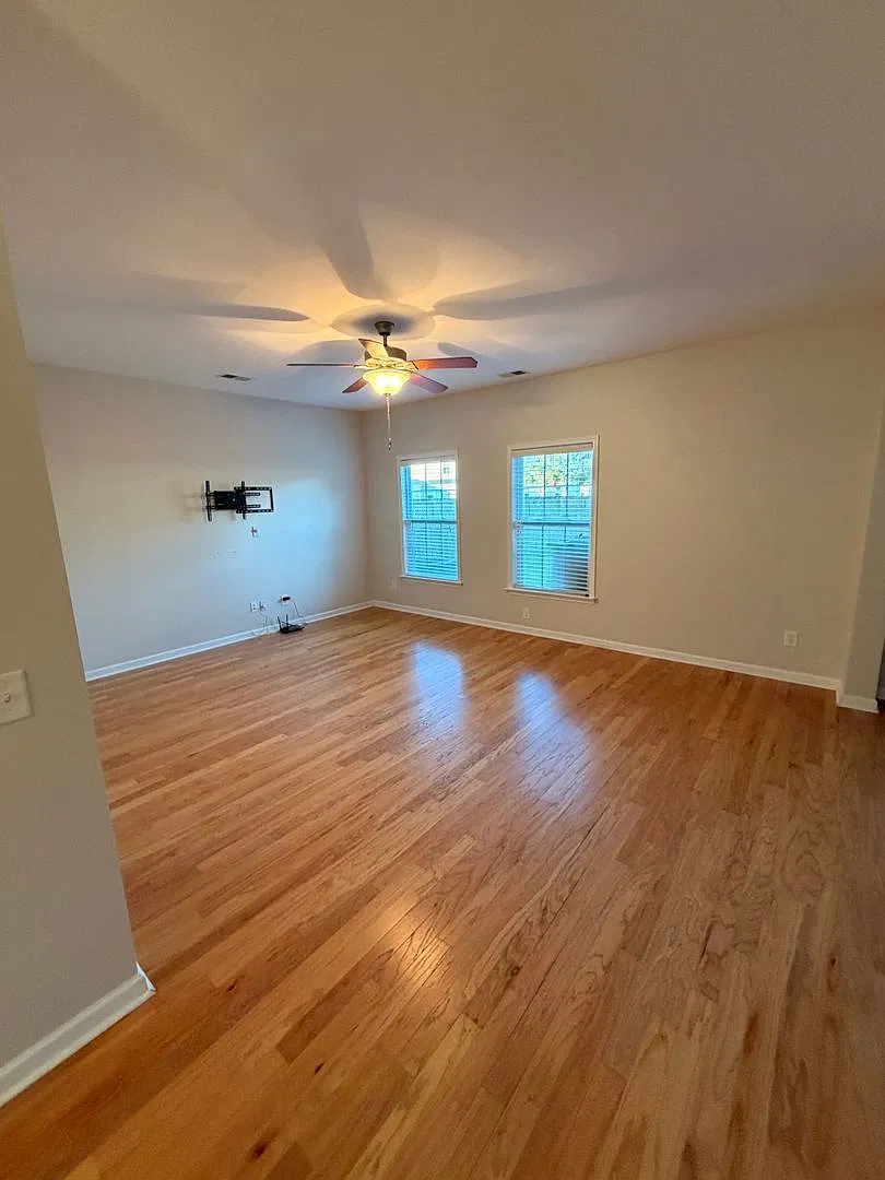 Beautiful 3-Bedroom Home in Desirable Foxbank Plantation! — Photo 4