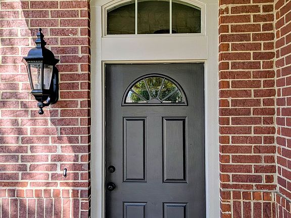 3rd image of 1609 Kittyhawk Dr
