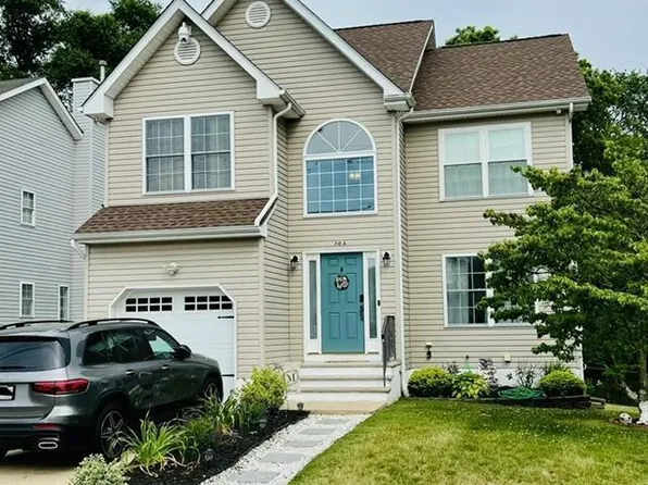 20 N Shore Blvd #A, Helmetta, NJ 08828