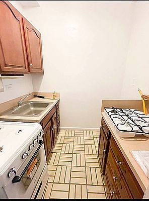 2nd image of 530 E 89th St #Lj