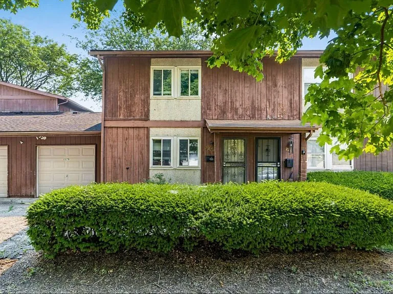 2278 Wadsworth Dr #D — Photo 1