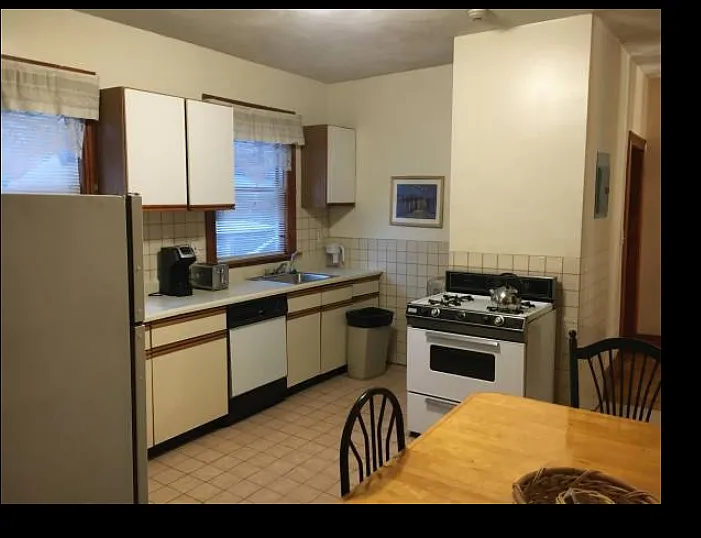 36 Linden St #16