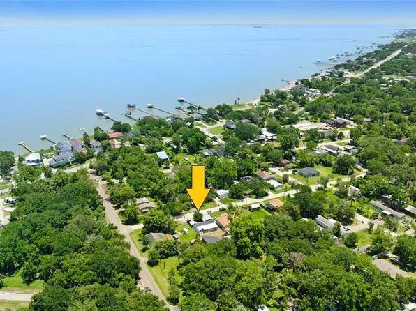 4110 Fuqua Street, Bacliff, TX 77518