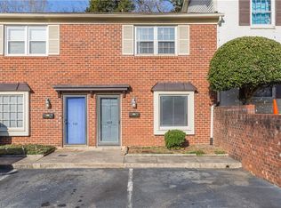 408 Vineyard Park Rd, Winston Salem, NC 27104